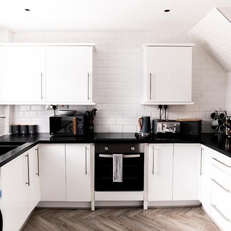 Inviting 3-Bed House In 맨체스터 외부 사진
