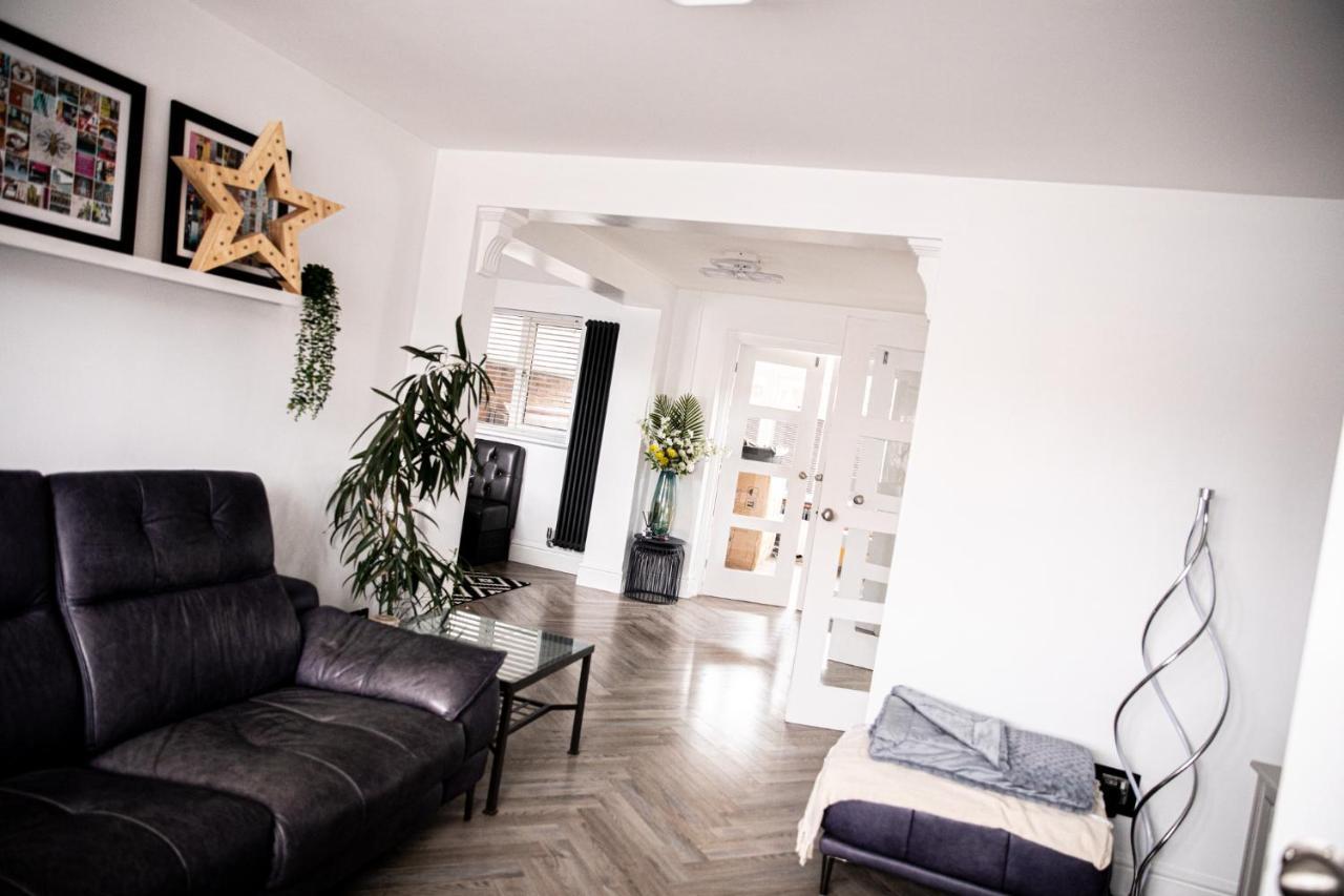 Inviting 3-Bed House In 맨체스터 외부 사진